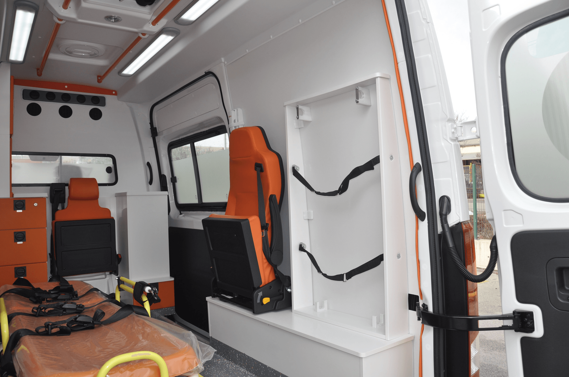 Hyundai H350 Ambulance interior 2