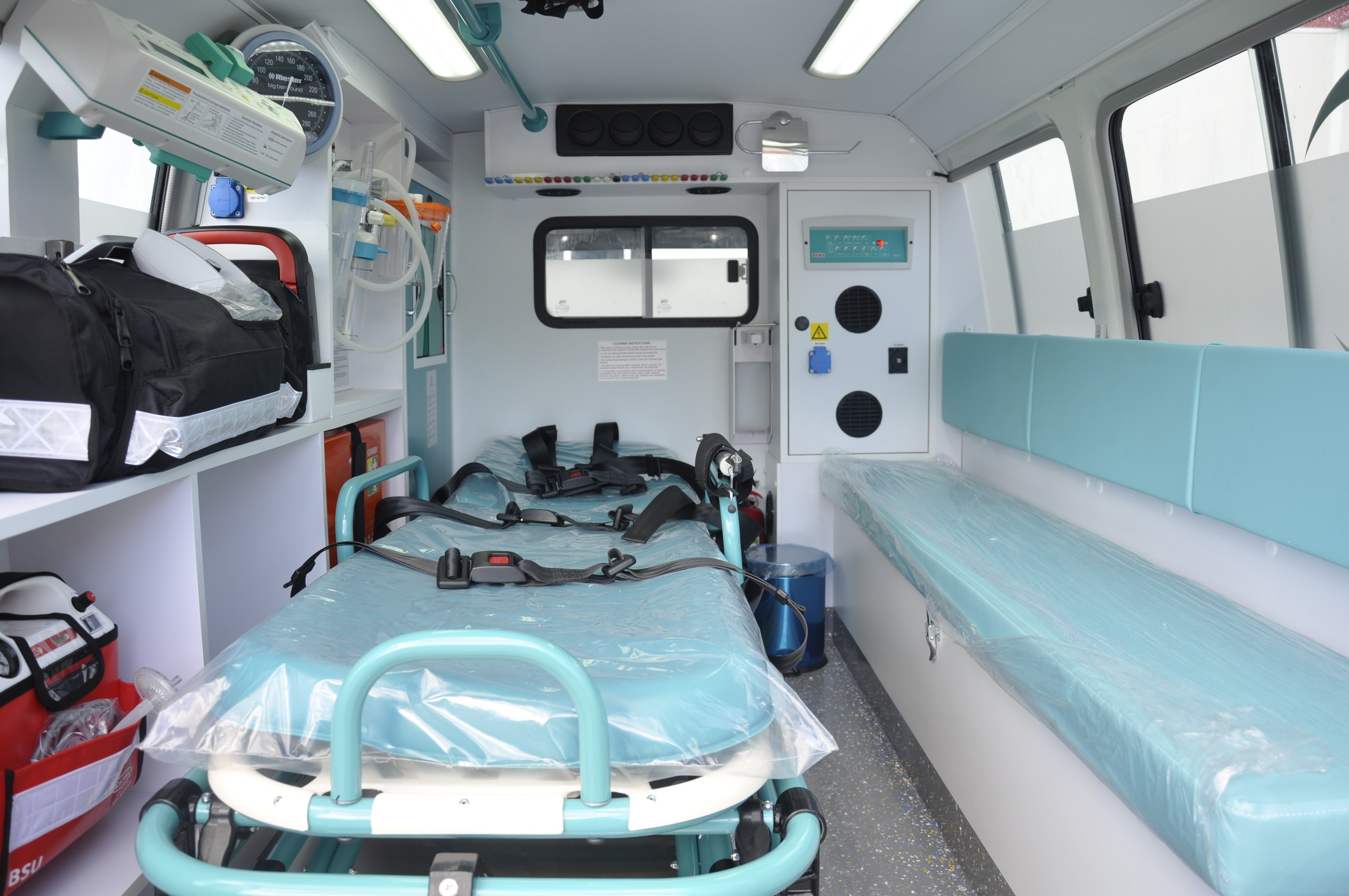 Toyota Land Cruiser Ambulance interior 2